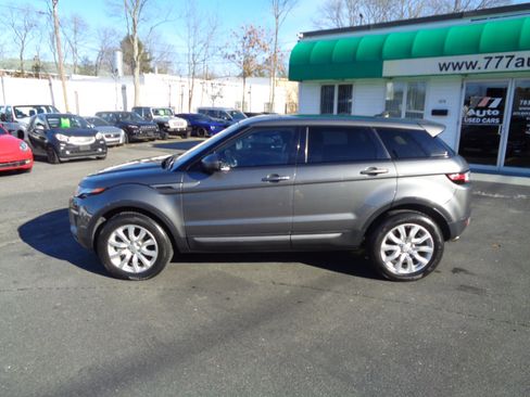 Used 2016 Land Rover Range Rover Evoque SE image 2