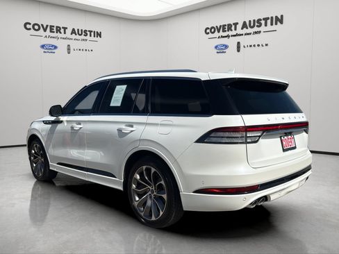 Certified 2020 Lincoln Aviator Grand Touring w/ Equipment Group 302A AWD/4WD image 3