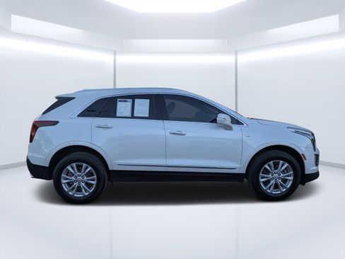 Used 2024 Cadillac XT5 Luxury image 2