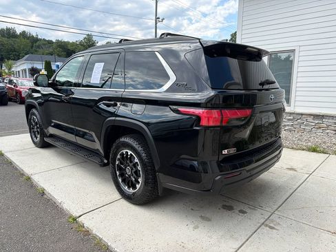 Used 2023 Toyota Sequoia SR5 w/ TRD Off-Road Package AWD/4WD image 11
