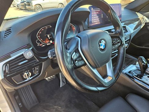 Used 2021 BMW 540i w/ Convenience Package image 10