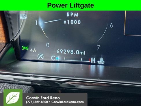 Used 2019 Lincoln Navigator Reserve image 12