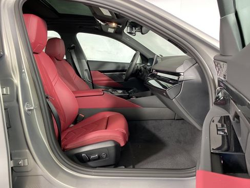 New 2026 BMW 530i xDrive w/ Premium Package image 26