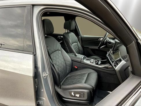 Used 2024 BMW X7 xDrive40i w/ M Sport Package AWD/4WD image 30