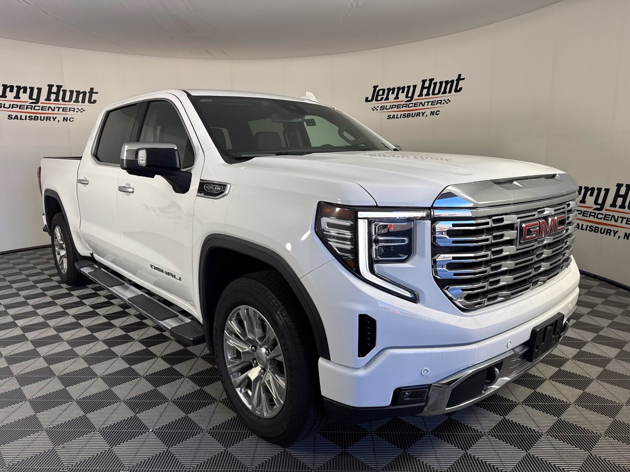 Used 2023 GMC Sierra 1500 Denali AWD/4WD image 6