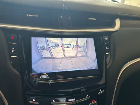 Used 2018 Cadillac XTS Luxury image 6