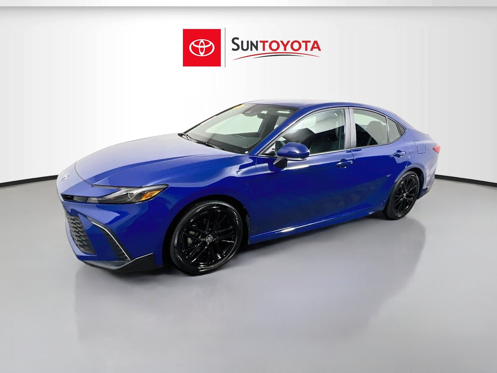 Used 2026 Toyota Camry SE FWD image 9