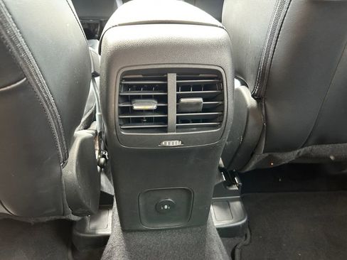 Used 2023 Ford Escape Platinum image 37