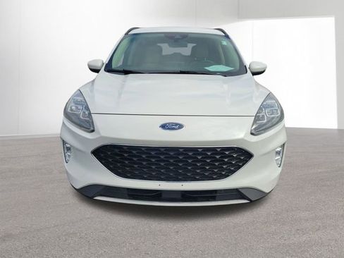 Used 2020 Ford Escape Titanium image 16