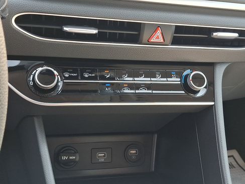Used 2023 Hyundai Sonata SE FWD image 15