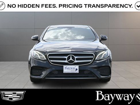 Used 2017 Mercedes-Benz E 300 image 2