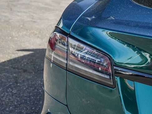 Used 2024 Tesla Model S AWD/4WD image 7