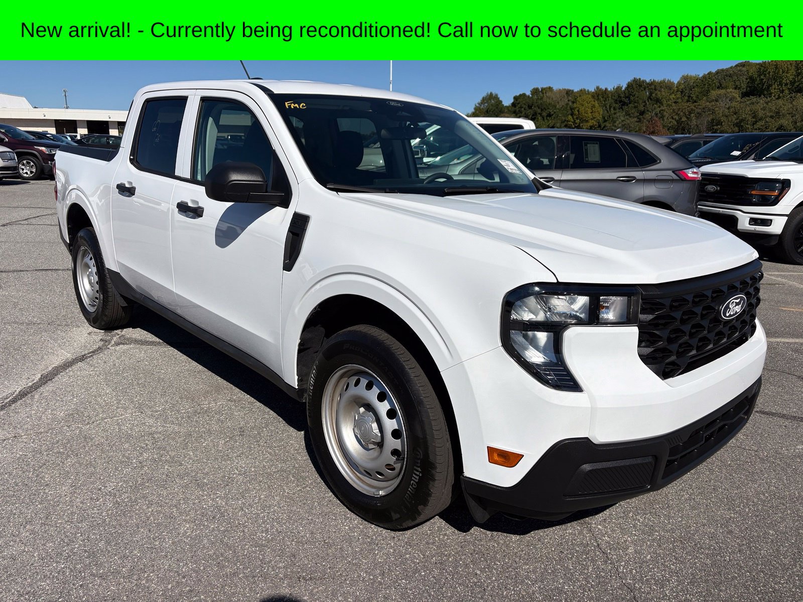 Used 2025 Ford Maverick XL FWD image 1