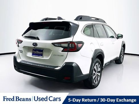 Used 2025 Subaru Outback Premium w/ Tech Package 1 image 8