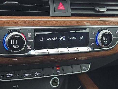 Used 2022 Audi A4 2.0T Premium Plus w/ Premium Plus Package image 22