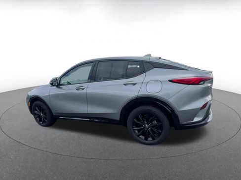 Used 2025 Buick Envista Sport Touring image 10