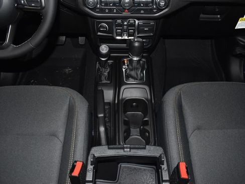 New 2026 Jeep Gladiator Sport image 17