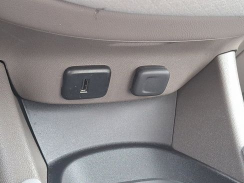 Used 2017 Chevrolet Malibu LS image 24