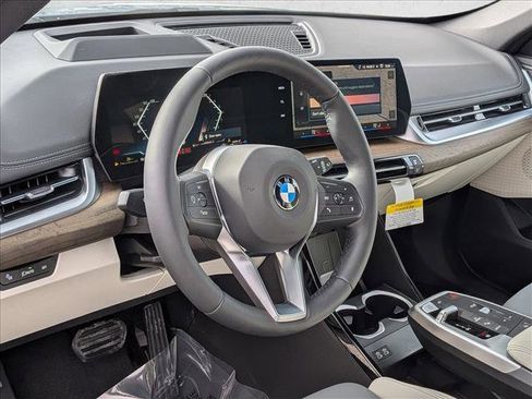 New 2026 BMW X1 xDrive28i image 3