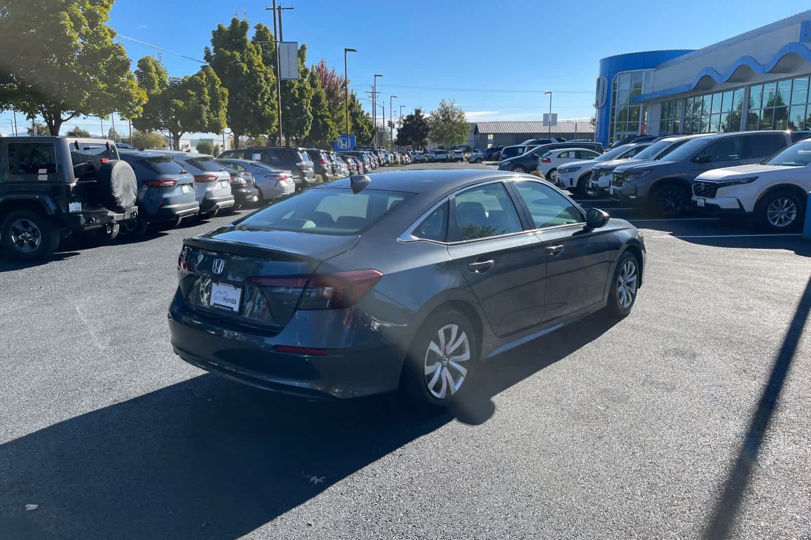 Used 2025 Honda Civic LX image 5