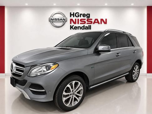 Used 2018 Mercedes-Benz GLE 550e 4MATIC image 3