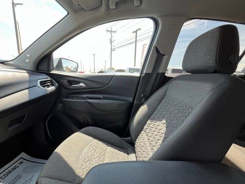 Used 2023 Chevrolet Equinox LT FWD image 19