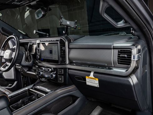 Used 2024 Ford F350 Platinum w/ Tremor Off-Road Package image 18