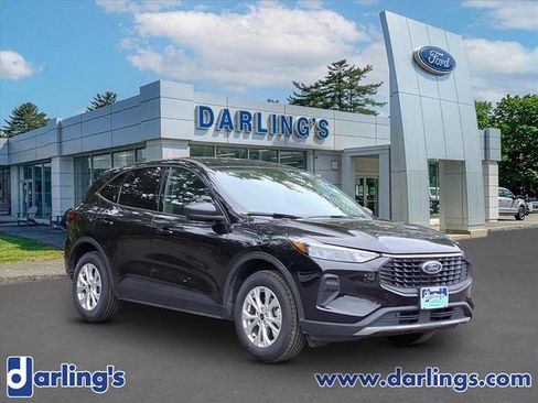 Used 2025 Ford Escape Active AWD/4WD image 3