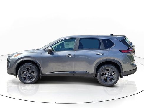 New 2026 Nissan Rogue SV FWD image 4