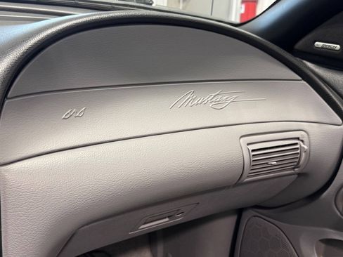 Used 1995 Ford Mustang GT RWD image 23