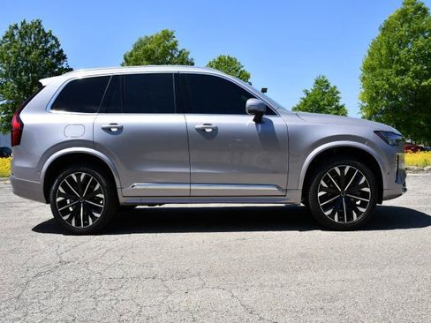 New 2026 Volvo XC90 B5 Plus w/ Protection Package Premier AWD/4WD image 8