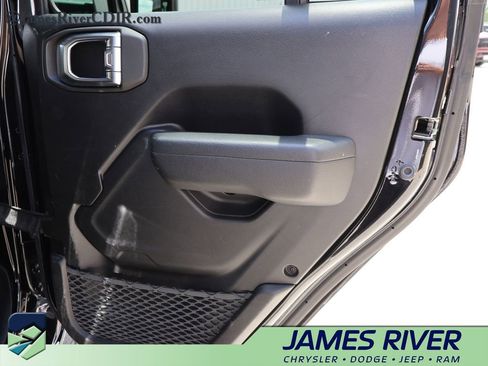 Used 2022 Jeep Wrangler Unlimited Sport AWD/4WD image 11