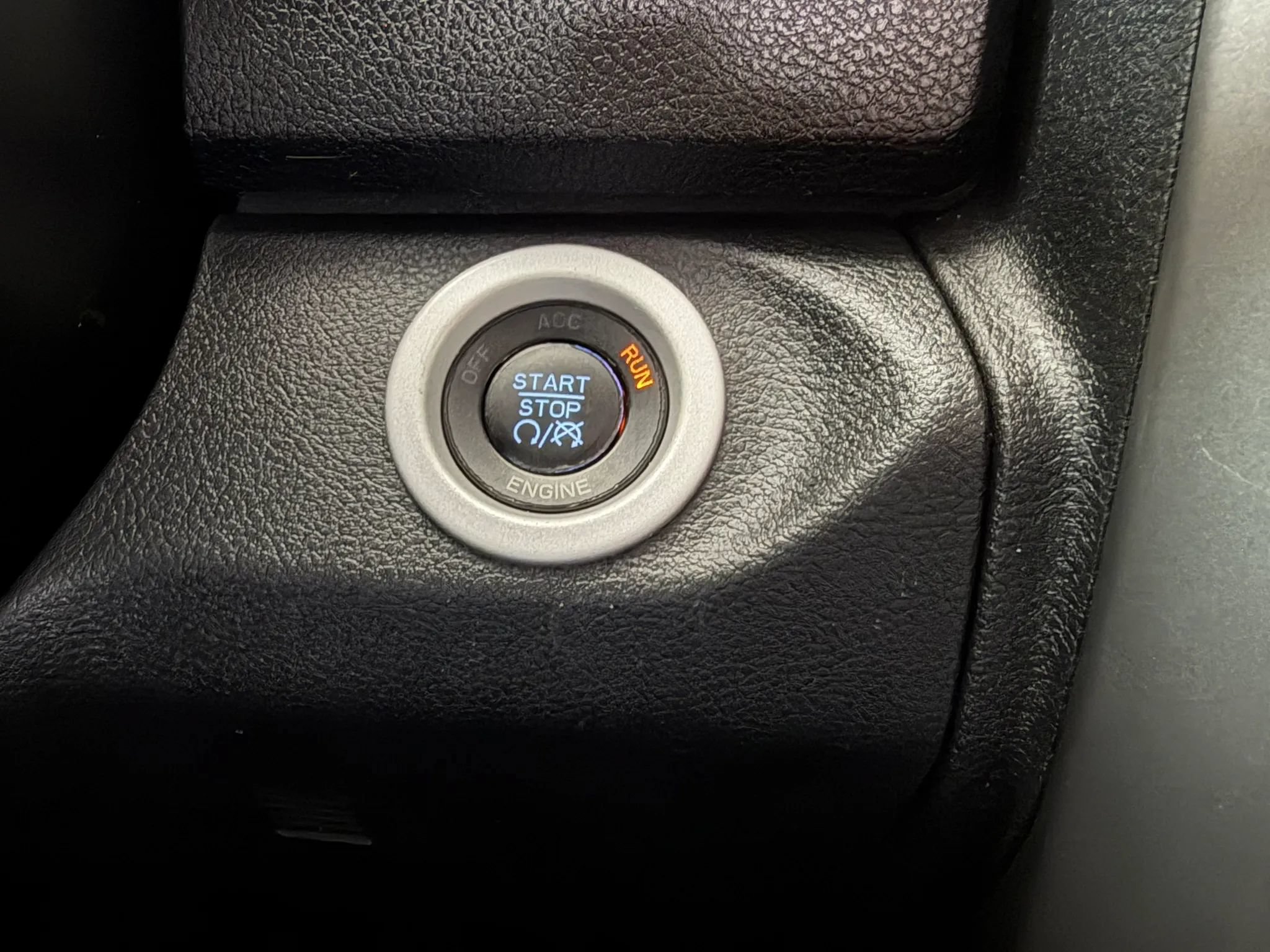 Used 2014 RAM 1500 Sport w/ Remote Start & Security Group AWD/4WD image 17