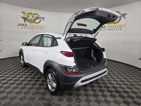 Used 2022 Hyundai Kona SE w/ Winter Weather Package AWD/4WD image 27