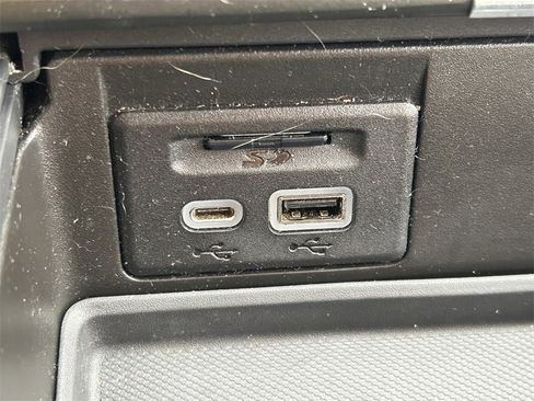 Used 2021 GMC Yukon Denali w/ Denali Ultimate Package image 38