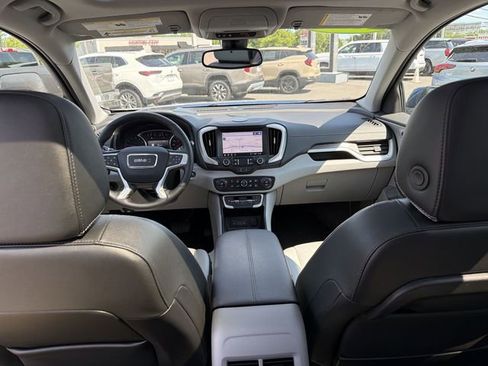 Certified 2024 GMC Terrain SLT w/ Infotainment Package II AWD/4WD image 21