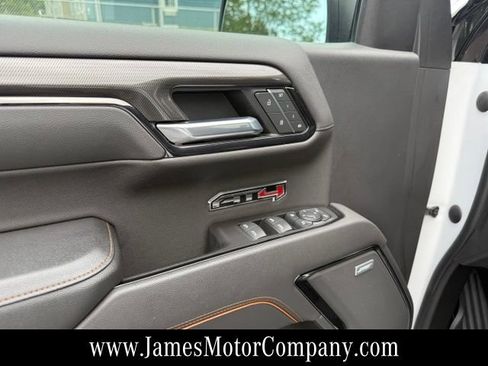 Used 2022 GMC Sierra 1500 AT4 w/ AT4 Premium Package AWD/4WD image 15
