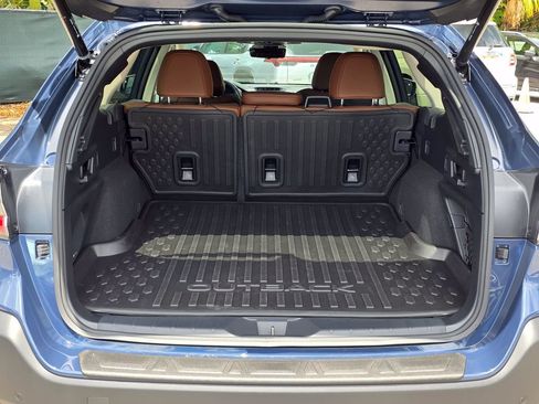 Certified 2023 Subaru Outback Touring XT AWD/4WD image 9