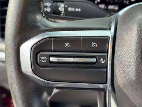 Used 2023 GMC Canyon Denali image 17