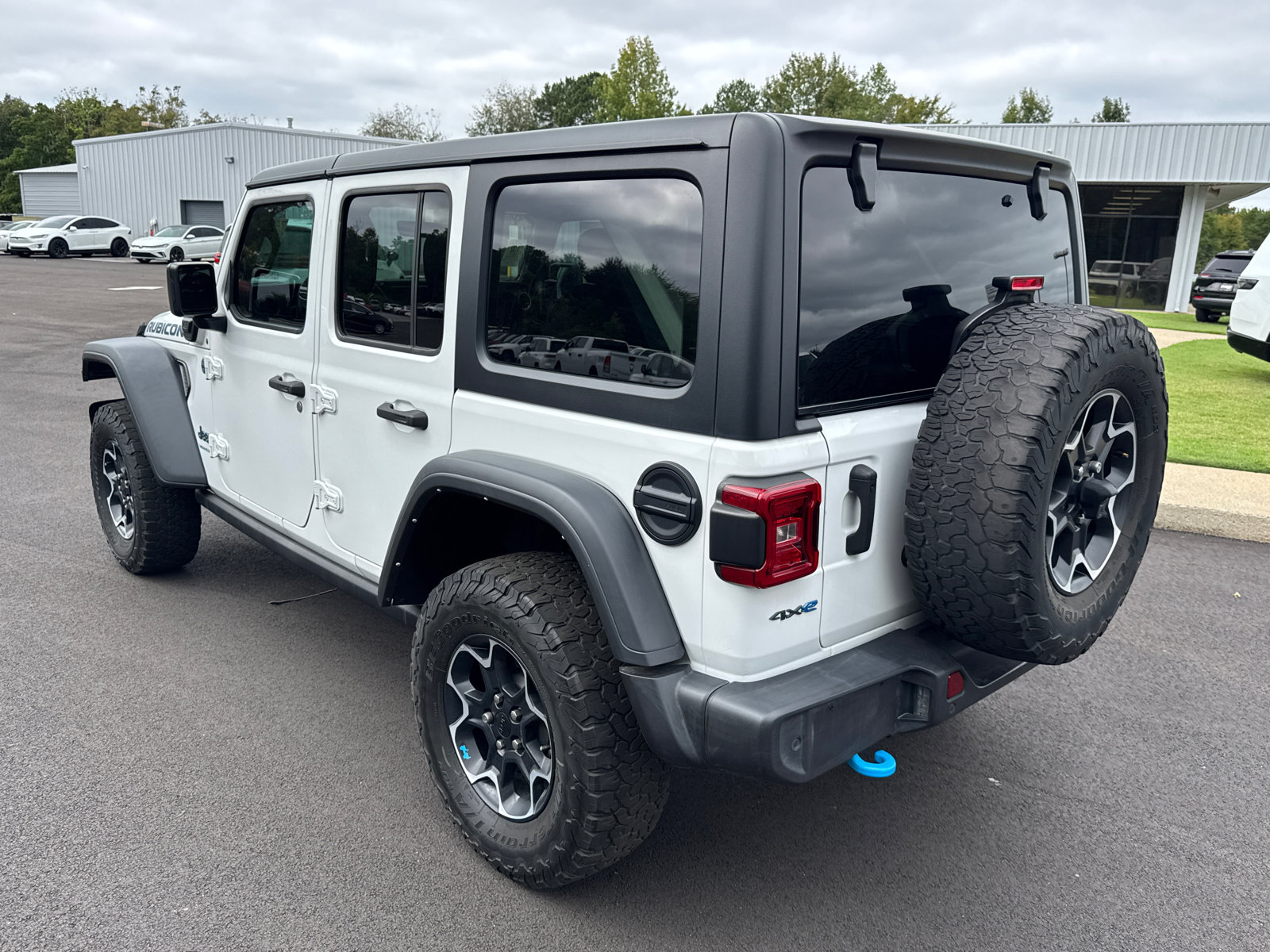 Used 2023 Jeep Wrangler Unlimited Rubicon 4xe w/ Safety Group AWD/4WD image 7