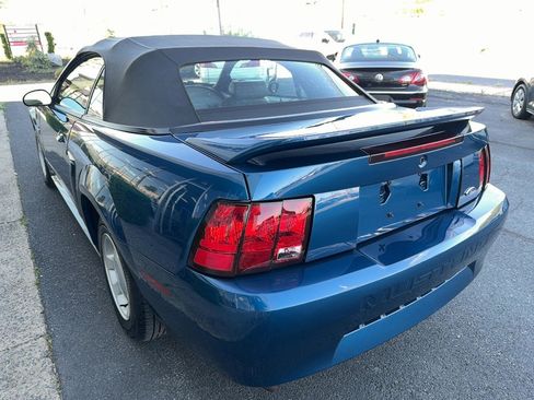 Used 2000 Ford Mustang Convertible RWD image 30