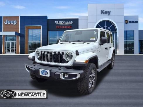 New 2025 Jeep Wrangler Unlimited Sahara AWD/4WD image 1