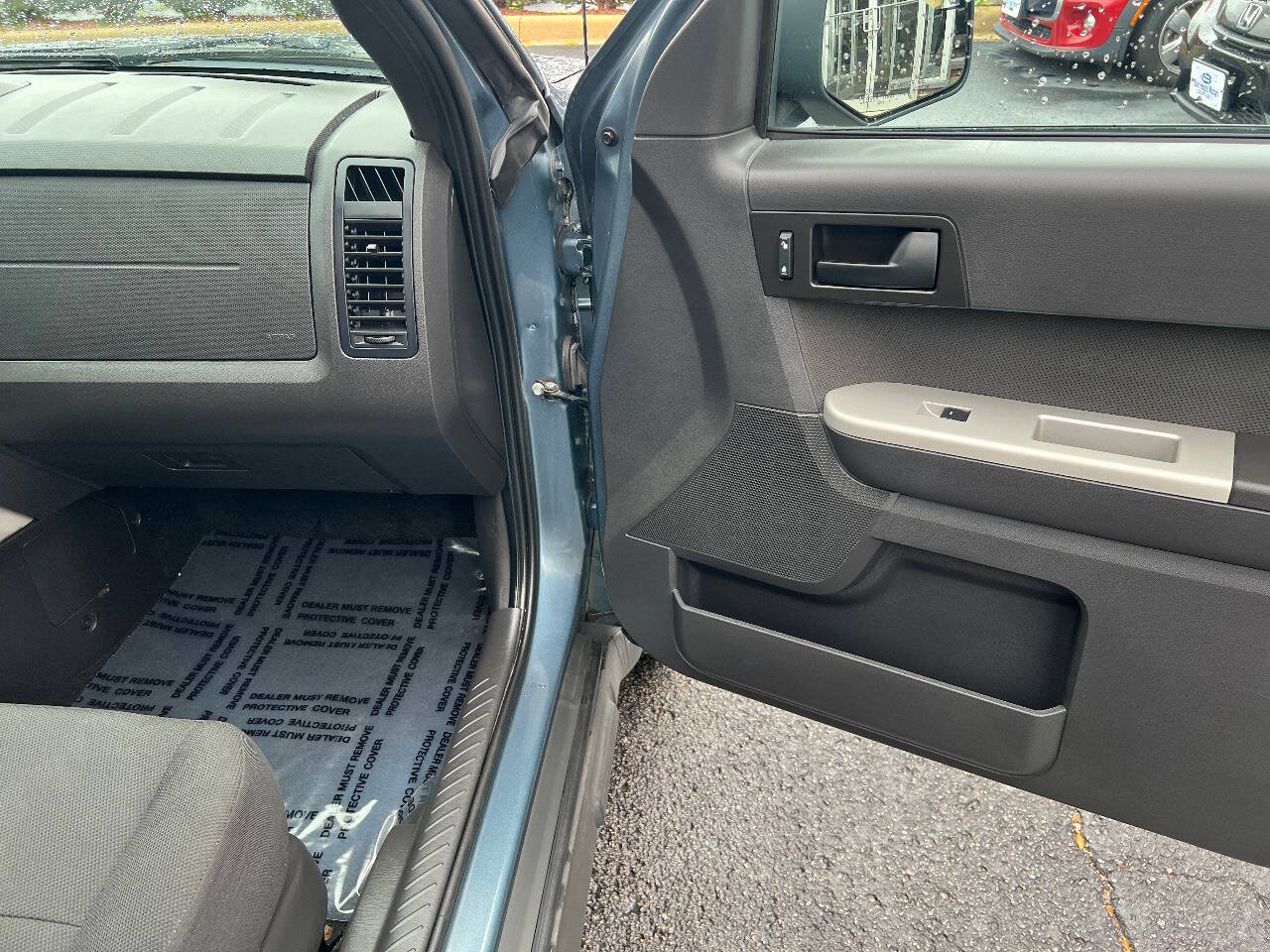 Used 2010 Ford Escape XLT FWD image 30