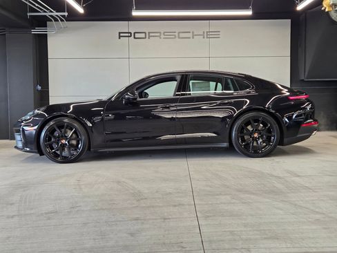 New 2026 Porsche Panamera image 2