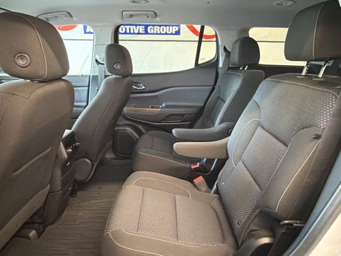 Used 2022 GMC Acadia SLE FWD image 20