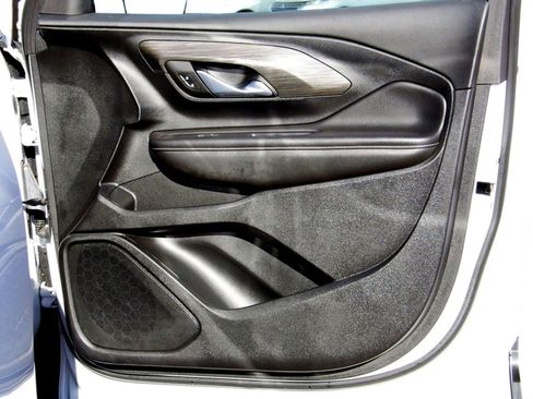 Used 2022 GMC Terrain SLE w/ Driver Convenience Package image 25