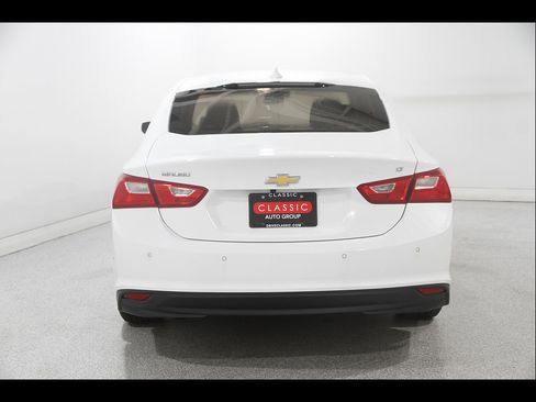 Used 2016 Chevrolet Malibu LT w/ Leather Package FWD image 19