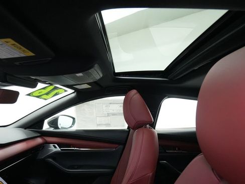 New 2026 MAZDA MAZDA3 Hatchback w/Premium Plus Pkg AWD/4WD image 19