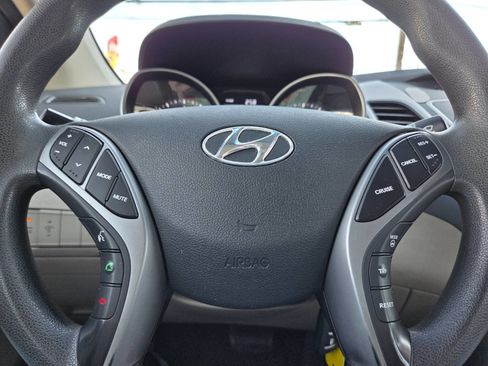 Used 2014 Hyundai Elantra SE w/ Option Group 02 image 15