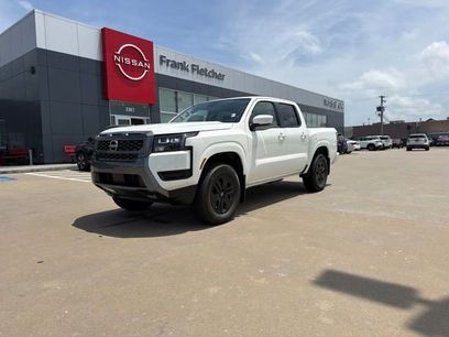 New 2026 Nissan Frontier SV w/ SV Convenience Package